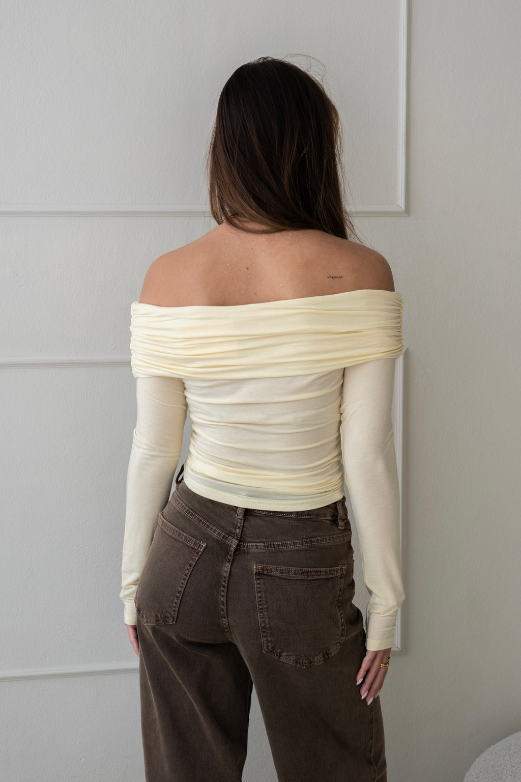 Off-shoulder top - Butter yellow